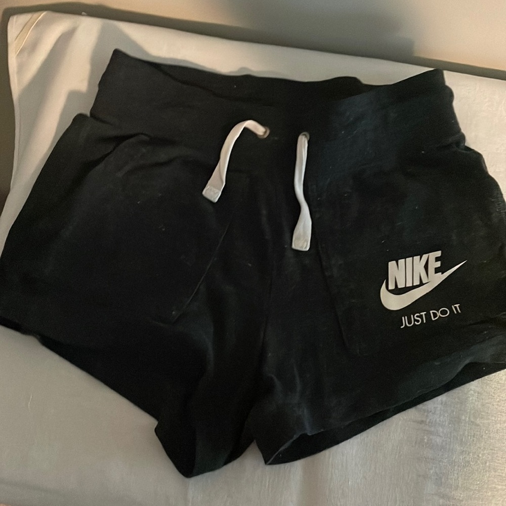 Junior - XS(equivalent to 0/1) cotton blend Nike shorts